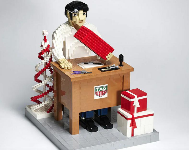 Швейцарский часовой бренд Tag Heuer представил свою фигурку Lego