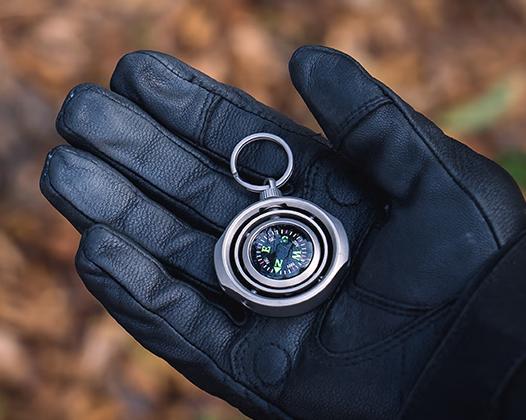 Титановый EDC